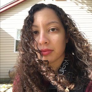 Meet your Posher, Janelle